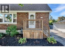 48 Cornhill STREET - 6