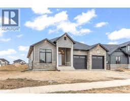 38 ROSEWOOD CRESCENT - 6