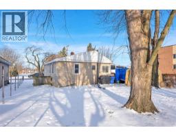 24 Regent STREET - 26