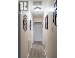 7733 Queens LINE - 17