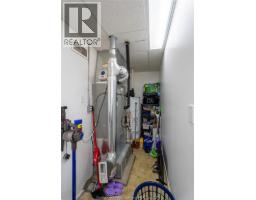 7733 Queens LINE - 18