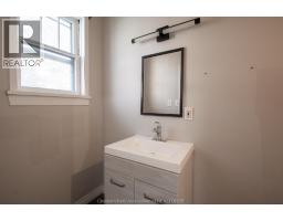 31 Adelaide STREET North - 12