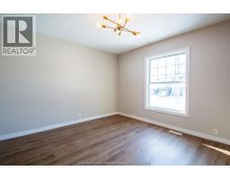 31 Adelaide STREET North - 6