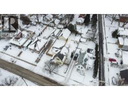 32 HALL STREET North - 38