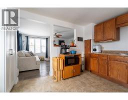 42 REAUME AVENUE - 8