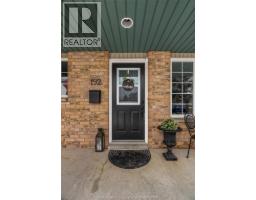 192 Woods STREET - 33