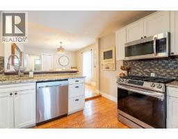 950 NORTH STREET - 6