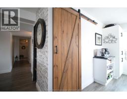 10 Van Allen AVENUE UnitNo. 301 - 18