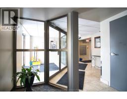 10 Van Allen AVENUE UnitNo. 301 - 30