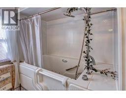 15 O Neil STREET - 28