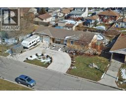 15 O Neil STREET - 32