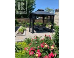 15 O Neil STREET - 44