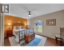 19 Campbell STREET - 30