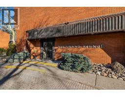 955 Grand AVENUE - 1