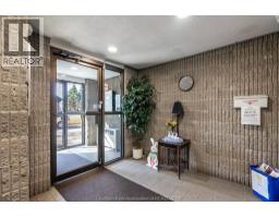 955 Grand AVENUE - 2