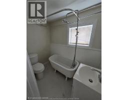 461 SELKIRK STREET - 17