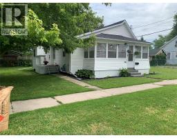 461 SELKIRK STREET - 2