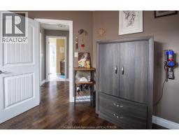 64 Valencia DRIVE - 22