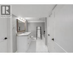 7677 RIVERVIEW LINE - 30