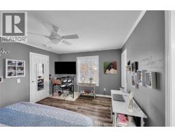 22220 Charing Cross ROAD UnitNo. 32 - 35