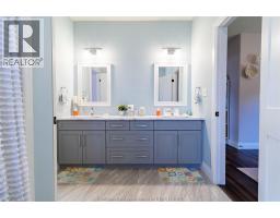 97 SLEEPY MEADOW DRIVE - 26