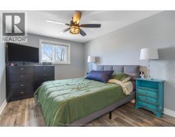 44 ROSSINI CRESCENT - 14