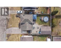 44 ROSSINI CRESCENT - 35