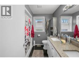 325 John STREET East - 18