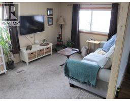 30 REGENCY DRIVE - 22