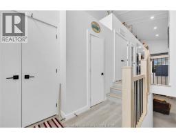 10 Clara CRESCENT - 23