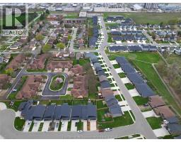 10 Clara CRESCENT - 41