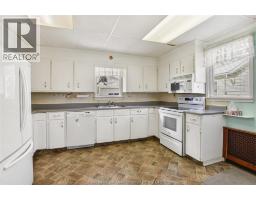 153 Catherine STREET - 11