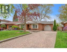 76 THORNHILL CRESCENT - 1