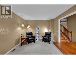 76 THORNHILL CRESCENT - 16