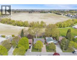 76 THORNHILL CRESCENT - 2