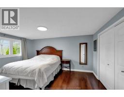 76 THORNHILL CRESCENT - 20