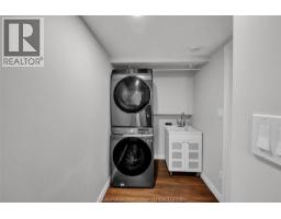 76 THORNHILL CRESCENT - 36