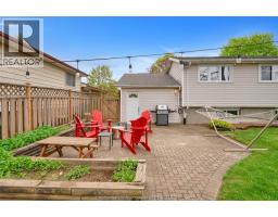 76 THORNHILL CRESCENT - 37