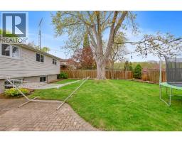 76 THORNHILL CRESCENT - 41