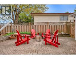 76 THORNHILL CRESCENT - 42