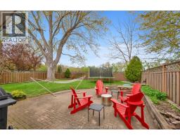 76 THORNHILL CRESCENT - 43