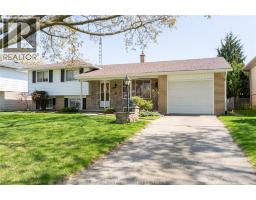 22 PEMBROKE CRESCENT - 1