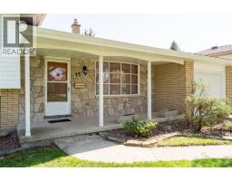 22 PEMBROKE CRESCENT - 2