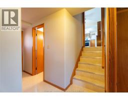 22 PEMBROKE CRESCENT - 24