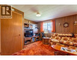 22 PEMBROKE CRESCENT - 26