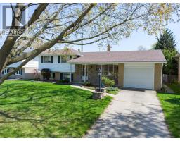 22 PEMBROKE CRESCENT - 47