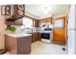 22 PEMBROKE CRESCENT - 9