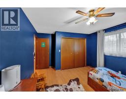 41 Drummond STREET - 23