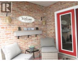 8 CHRISTINA PLACE - 34