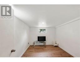 33 WILSON AVENUE - 36